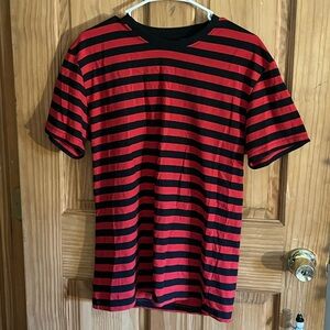 red and black striped hot topic t shirt